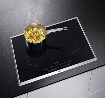 Lý do nên thay mặt kính bếp từ Aeg chính hãng