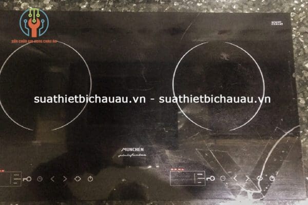 Tiếp nhận bếp Munchen 2 vùng nấu bị vỡ kính tại nhà khách hàng