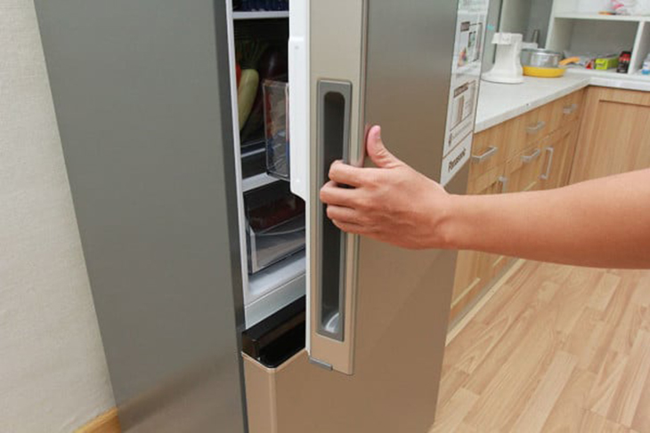Thay cửa tủ lạnh hết bao nhiêu tiền? Top 5 đơn vị thay cửa tủ lạnh tốt nhất