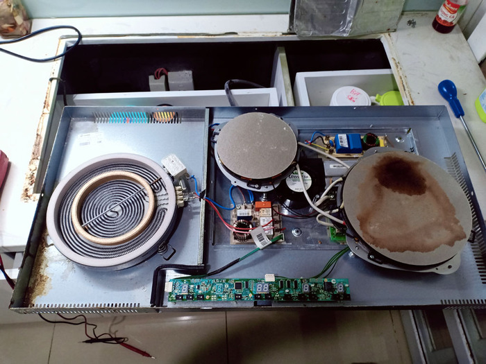 Liên hệ dịch vụ chuyên nghiệp để sửa bếp từ Malloca nhanh chóng