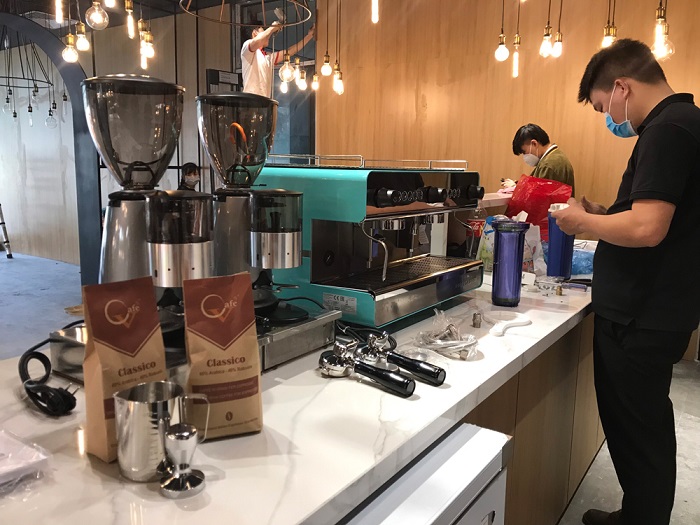 Sửa máy pha cafe Breville phát ra tiếng kêu lạ, kêu to khi hoạt động