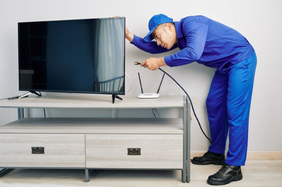 Liên hệ đơn vị sửa tivi Xiaomi chuyên nghiệp giúp bạn tiết kiệm thời gian và chi phí khi thiết bị xảy ra sự cố