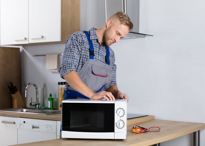 Dịch vụ sửa chữa được bảo hành 3 tháng khi sửa chữa & 12 tháng cho linh kiện thay mới