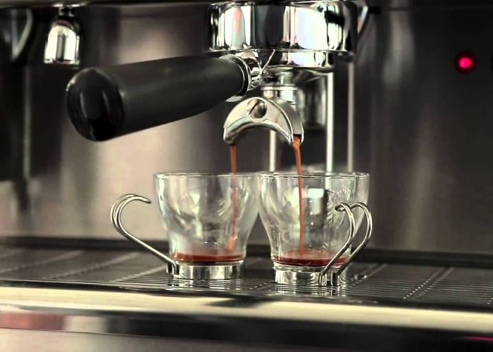 Máy pha cà phê không đủ nhiệt độ nước do áp suất lò hơi không đạt mức tiêu chuẩn