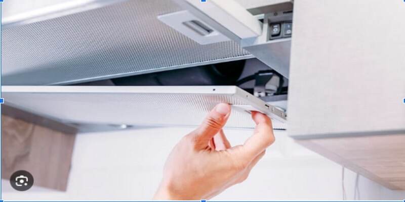 Bàn giao sản phẩm cho khách hàng và viết phiếu bảo hành dịch vụ