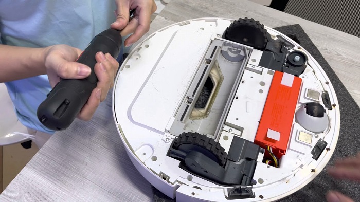 Sửa robot hút bụi HCM tại quận Tân Bình nhanh chóng