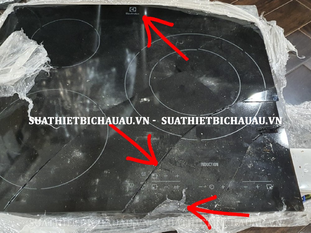 Mặt kính bộ phận quan trọng hàng đầu và không thể thiếu trong cấu tạo bếp từ  