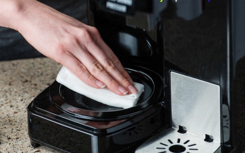 Toàn bộ quy trình sửa máy Dr.Coffee diễn ra khoa học và bài bản