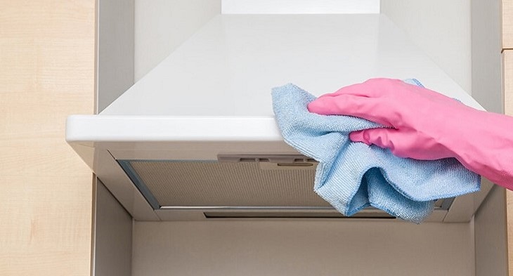 Vệ sinh máy hút mùi thường xuyên giúp tăng hiệu suất hoạt động của máy