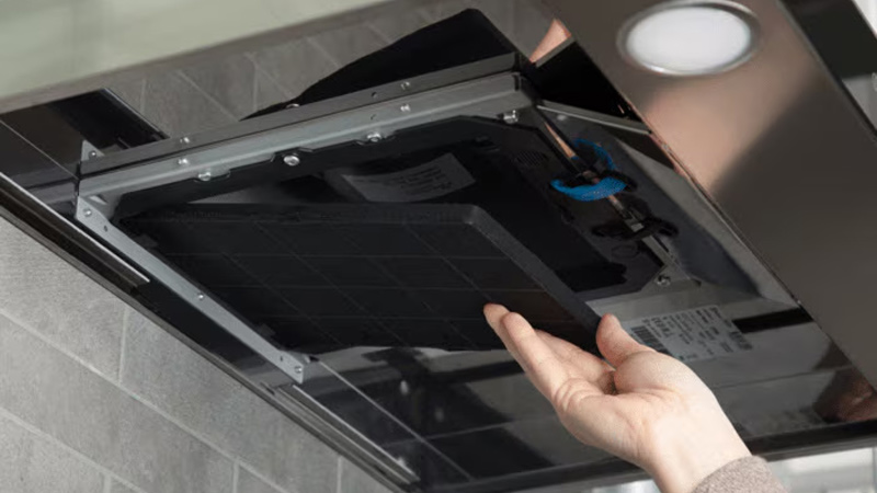 Sửa máy hút mùi tận nhà giúp bạn tiết kiệm được thời gian và công sức