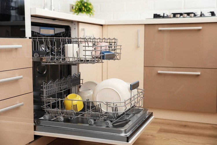 Kỹ thuật viên giỏi chuyên môn, khắc phục mọi mã lỗi chính xác