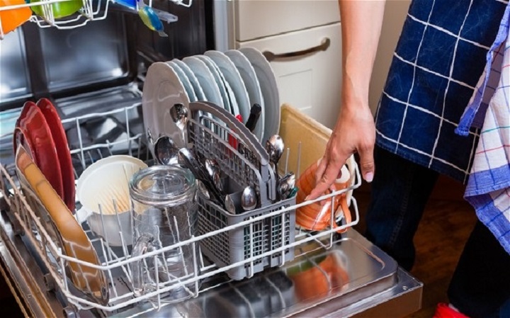 Máy rửa bát không sấy khô cần được kiểm tra và khắc phục đúng cách