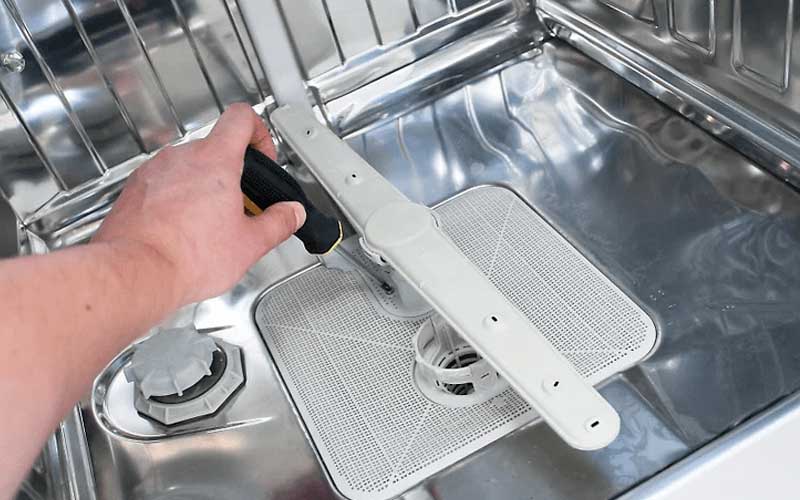 Chi phí là yếu tố quan trọng cần được rõ ràng trước khi thực hiện sửa chữa
